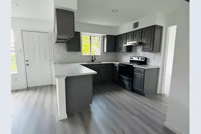 16246 Los Altos Drive, Houston, TX 77083 - Photo 10