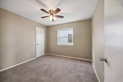16819 Quail Crest Court, Houston, TX 77489 - Photo 10