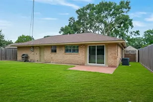 4415 Spellman Rd, Houston, TX 77035 - Photo 18