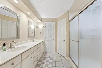 4704 Gulfway Drive, Baytown, TX 77521 - Photo 8