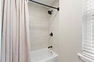 4704 Gulfway Dr, Baytown, TX 77521 - Photo 26