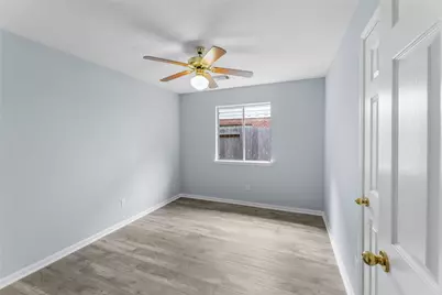 14023 Grand Heights Court, Houston, TX 77062 - Photo 40