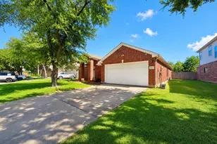 14815 Stocklin Ct, Sugar Land, TX 77498 - Photo 2
