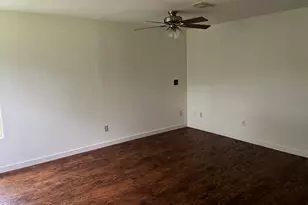 329 Buffalo Trail, Lake Jackson, TX 77566 - Photo 14