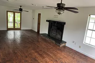 329 Buffalo Trail, Lake Jackson, TX 77566 - Photo 6