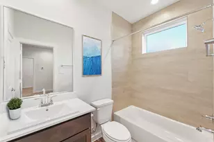 1013 Erin St, Houston, TX 77009 - Photo 4