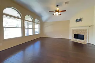 179 Hearthshire Cir, The Woodlands, TX 77354 - Photo 8