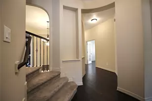 179 Hearthshire Cir, The Woodlands, TX 77354 - Photo 4