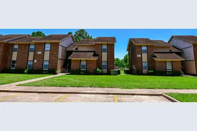 3025 Waller St, Waller, TX 77484 - Photo 2