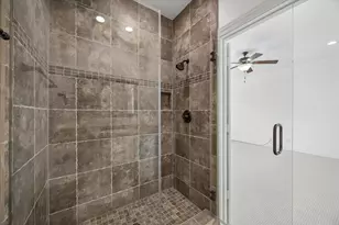 6512 Minola St, Houston, TX 77007 - Photo 22