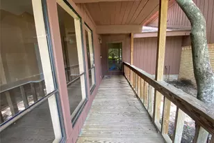 24600 Darkwood Ct, Huntsville, TX 77320 - Photo 6