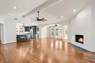 3625 Ascot Ln, Houston, TX 77092 - Photo 8