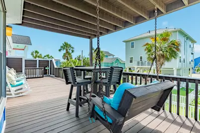 13711 Pirates Beach Boulevard, Galveston, TX 77554 - Photo 8