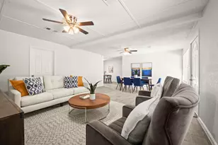 5219 Myrtlewood St, Houston, TX 77033 - Photo 8