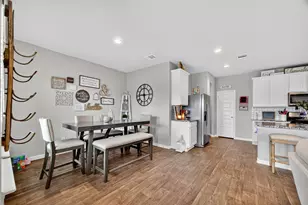 13009 Leisure Cove Dr, La Marque, TX 77568 - Photo 14