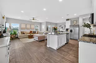 13009 Leisure Cove Dr, La Marque, TX 77568 - Photo 6