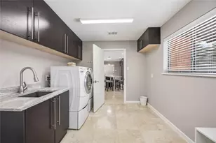 619 Rancho Bauer Dr, Houston, TX 77079 - Photo 36