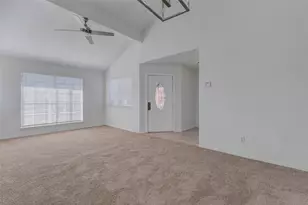 5210 Shirley St, Baytown, TX 77521 - Photo 10