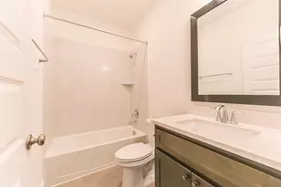 10916 Keaton Landing Dr, Houston, TX 77043 - Photo 32