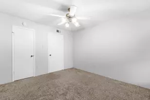 2100 Wilcrest Dr, Houston, TX 77042 - Photo 28