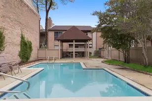 2100 Wilcrest Dr, Houston, TX 77042 - Photo 32