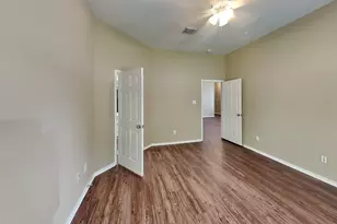 4642 Early Autumn Ct, Humble, TX 77396 - Photo 10