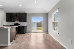 20942 Canary Wood Ln, New Caney, TX 77357 - Photo 8