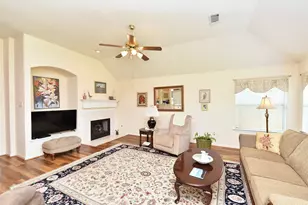 3226 Stratford Pointe Dr, Sugar Land, TX 77498 - Photo 10