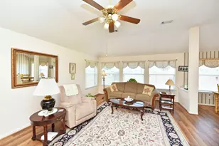 3226 Stratford Pointe Dr, Sugar Land, TX 77498 - Photo 12