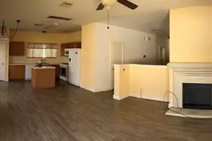 9854 Farrell Dr, Houston, TX 77070 - Photo 2