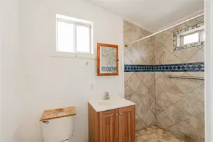 7613 Appleton St, Houston, TX 77022 - Photo 14