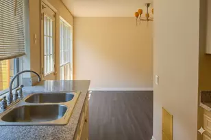 9146 Wilcrest Dr, Houston, TX 77099 - Photo 10