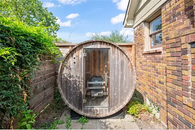 768 E 16th Street, Houston, TX 77008 - Photo 44