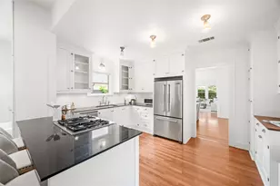 768 E 16th St, Houston, TX 77008 - Photo 18