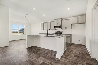 16 Keystone Court, Angleton, TX 77515 - Photo 12