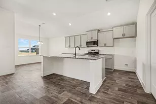 16 Keystone Ct, Angleton, TX 77515 - Photo 12