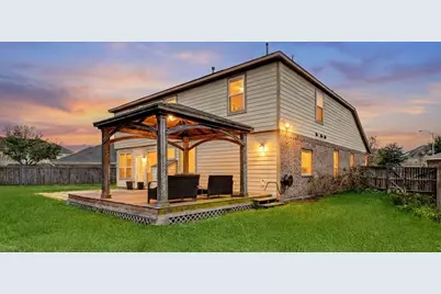 7638 Alum Lane, Baytown, TX 77521 - Photo 2