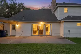 7107 Mission Bay Dr, Houston, TX 77083 - Photo 20