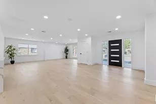 12315 Barryknoll Ln, Houston, TX 77024 - Photo 2