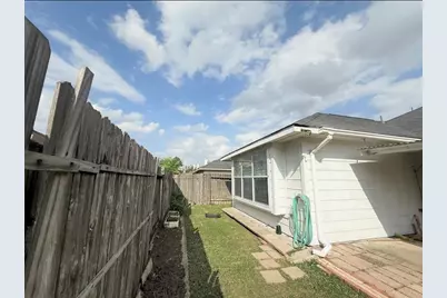 8514 Spotslyvania Lane, Houston, TX 77083 - Photo 20