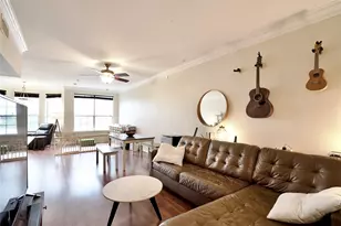 7575 Kirby Dr, Houston, TX 77030 - Photo 2