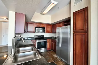 7575 Kirby Drive #1410, Houston, TX 77030 - Photo 14