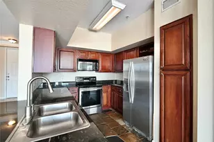 7575 Kirby Dr, Houston, TX 77030 - Photo 14