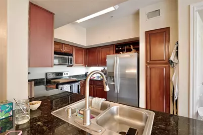 7575 Kirby Drive #1410, Houston, TX 77030 - Photo 4