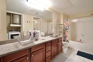 7575 Kirby Dr, Houston, TX 77030 - Photo 8
