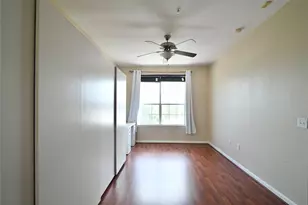 7575 Kirby Dr, Houston, TX 77030 - Photo 26