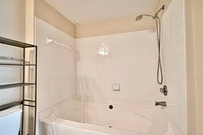 7575 Kirby Drive #1410, Houston, TX 77030 - Photo 20