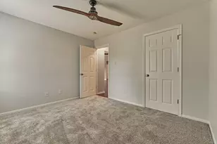 27 E Russet Grove Cir, The Woodlands, TX 77384 - Photo 28