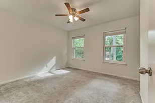 26 Sylvan Forest Dr, The Woodlands, TX 77381 - Photo 32