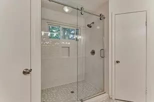 26 Sylvan Forest Dr, The Woodlands, TX 77381 - Photo 30